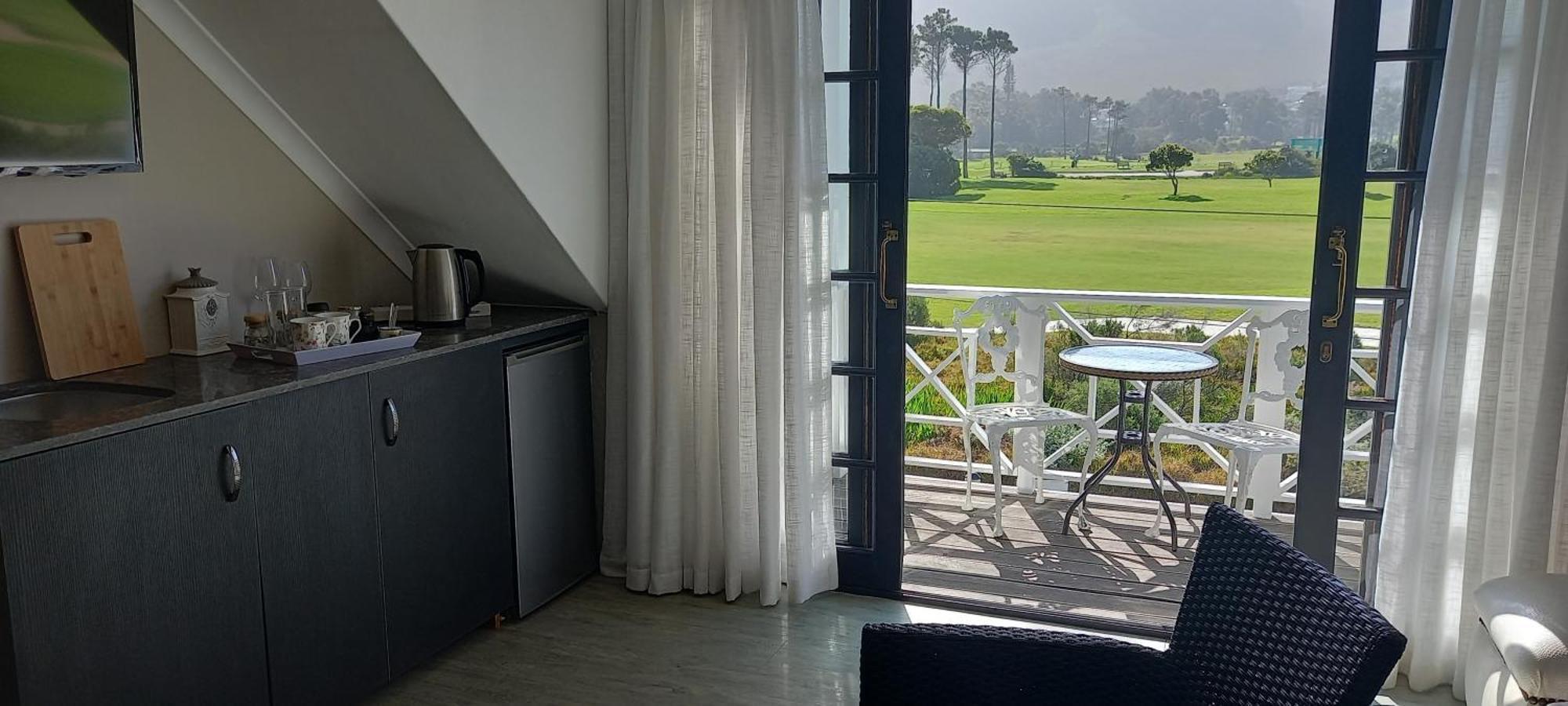 Mulligans Guest Lodge Херманус Екстериор снимка