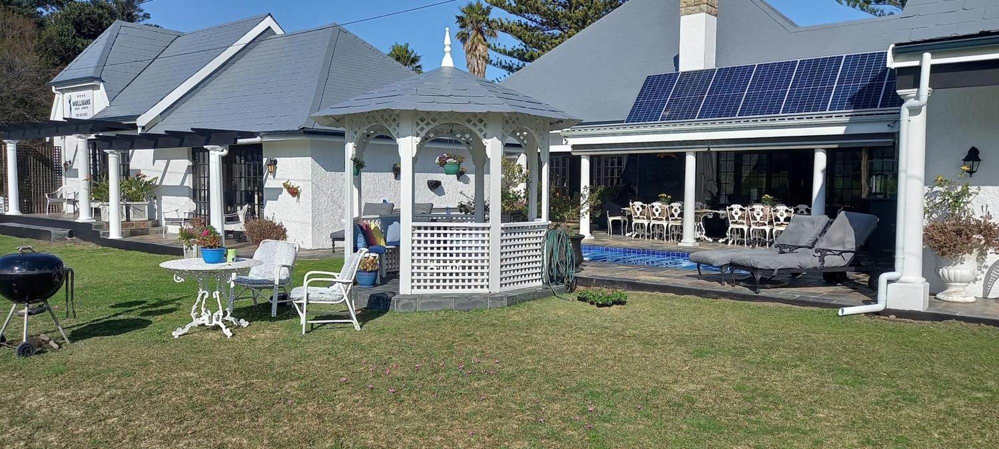 Mulligans Guest Lodge Херманус Екстериор снимка