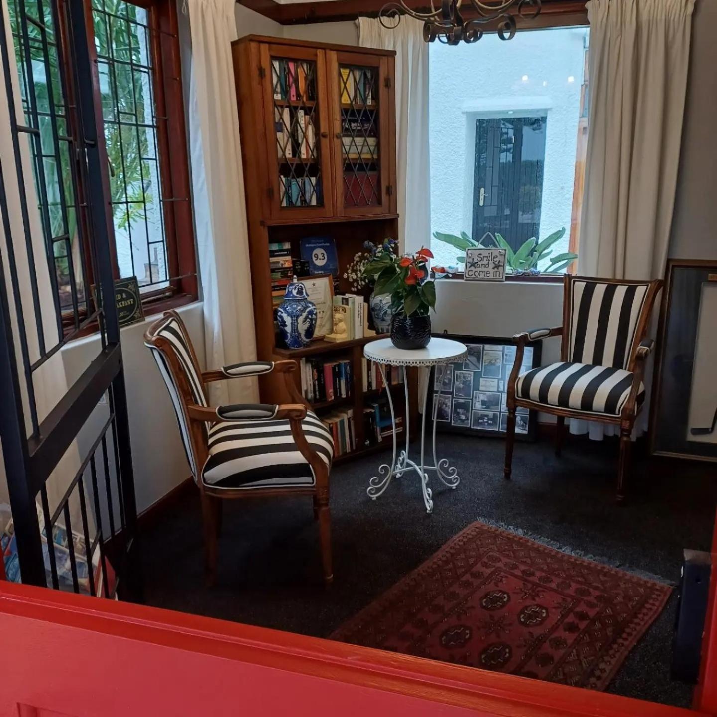 Mulligans Guest Lodge Херманус Екстериор снимка