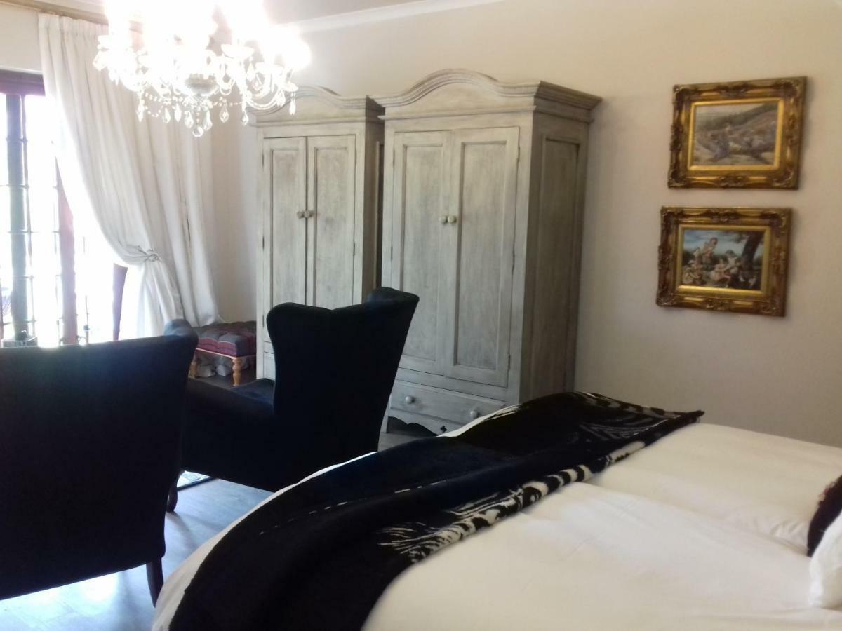 Mulligans Guest Lodge Херманус Екстериор снимка